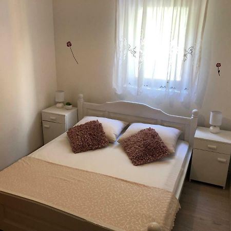 פג Apartments Vrdoljak מראה חיצוני תמונה