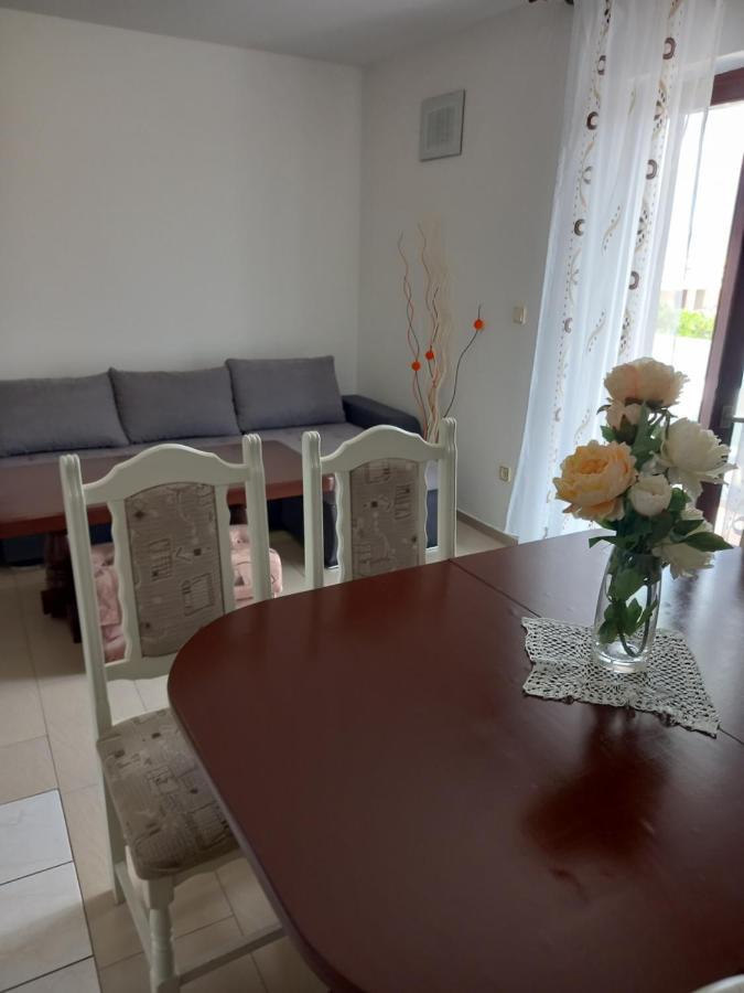 פג Apartments Vrdoljak מראה חיצוני תמונה