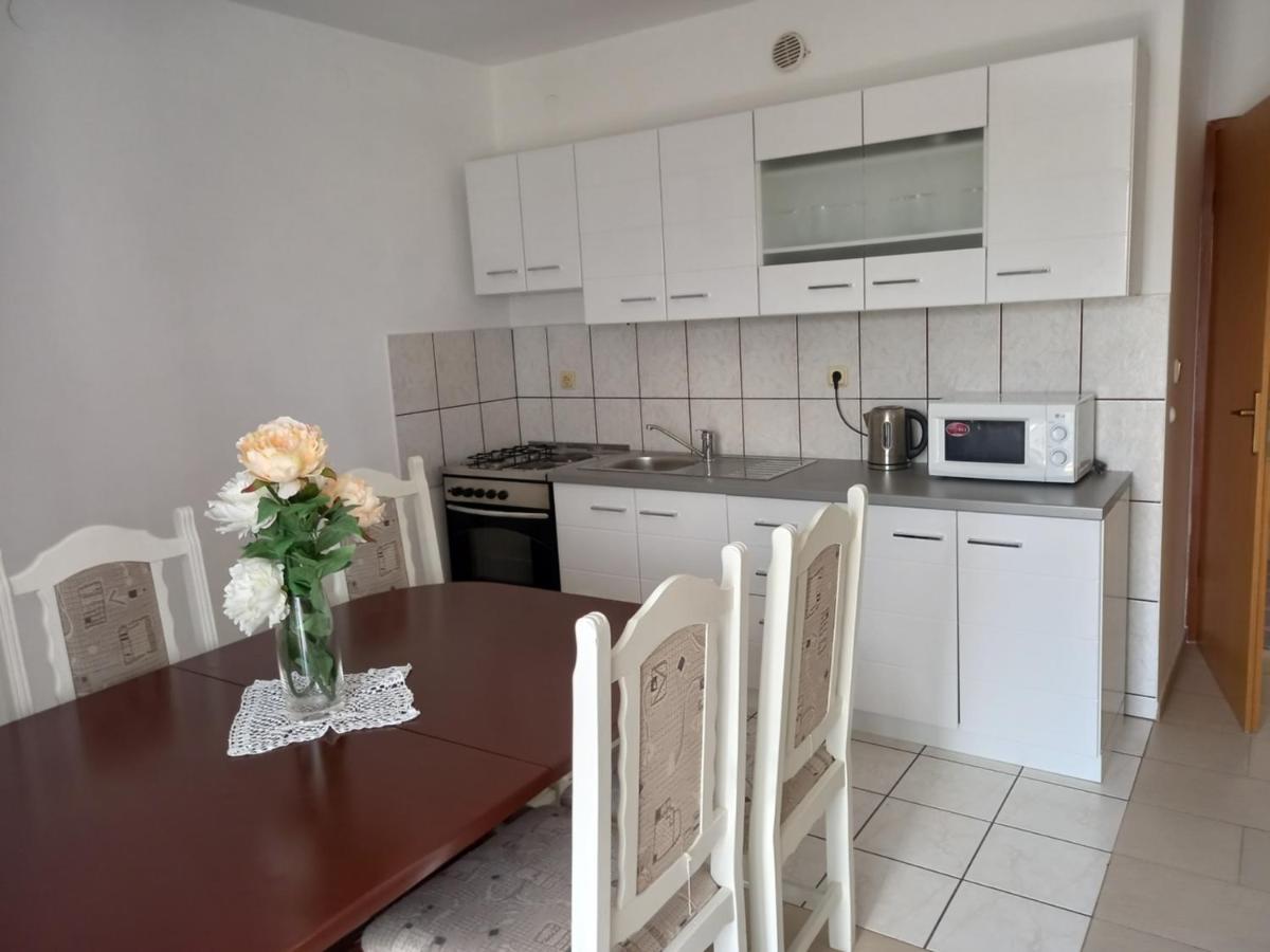 פג Apartments Vrdoljak מראה חיצוני תמונה